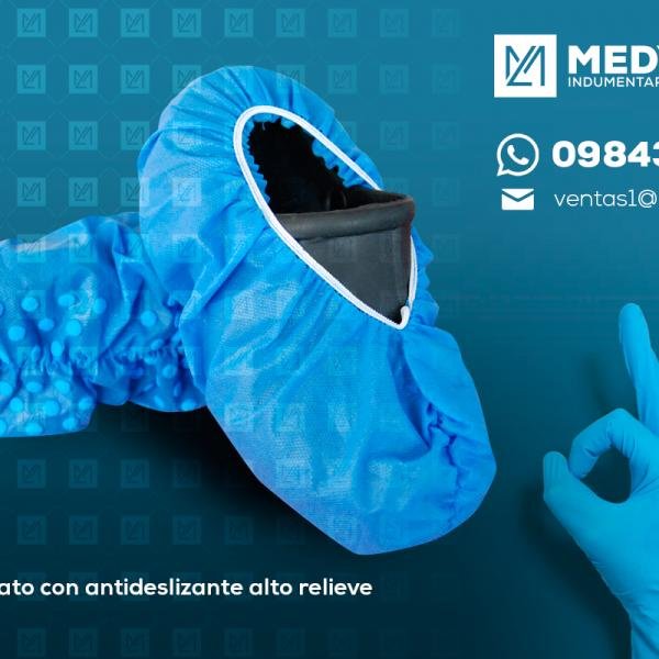 Par cubre-zapato con antideslizante alto relieve 
